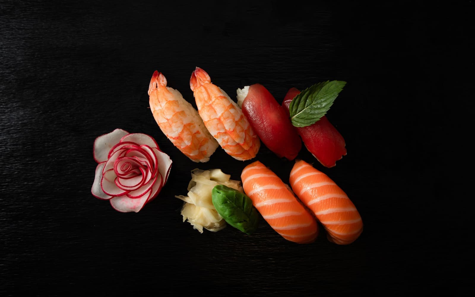 Sushi-Detail, fein angerichtet